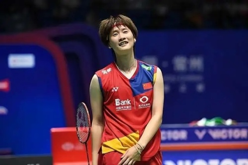 亚历山大 亚历山大